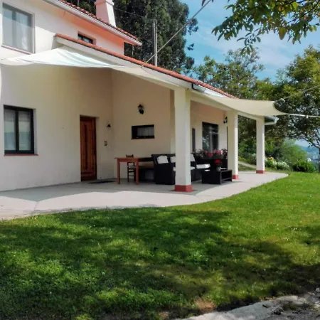 A Casina De Mera Holiday home *
